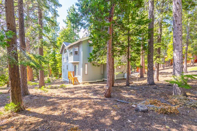 $995,000 | 2260 Deveron Way, South Lake Tahoe, CA 96150