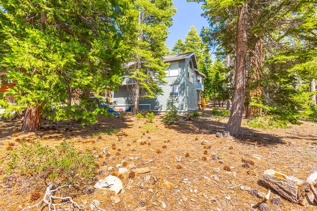 $995,000 | 2260 Deveron Way, South Lake Tahoe, CA 96150