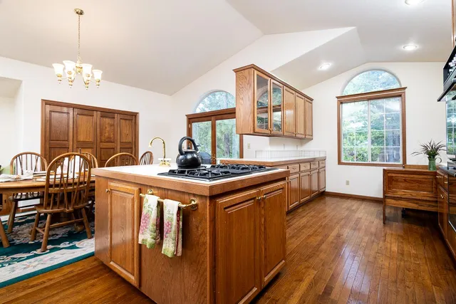 $995,000 | 2260 Deveron Way, South Lake Tahoe, CA 96150