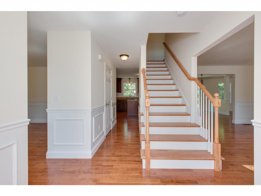 188 Litchfield Road Londonderry, NH 03053 - Photo 14 of 27