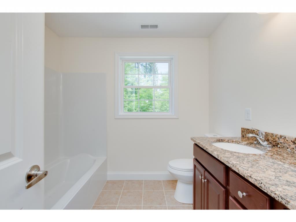 188 Litchfield Road Londonderry, NH 03053 - Photo 22 of 27
