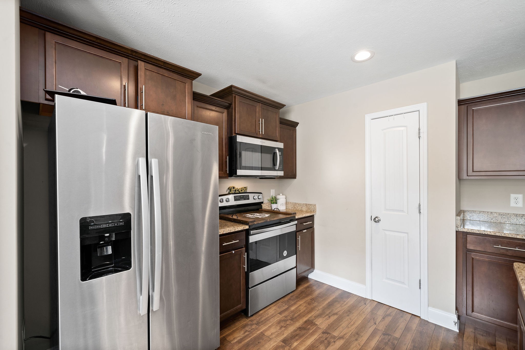 1708 Rains Road Clarksville, TN 37042 - Photo 11 of 28 Gallery Image 11