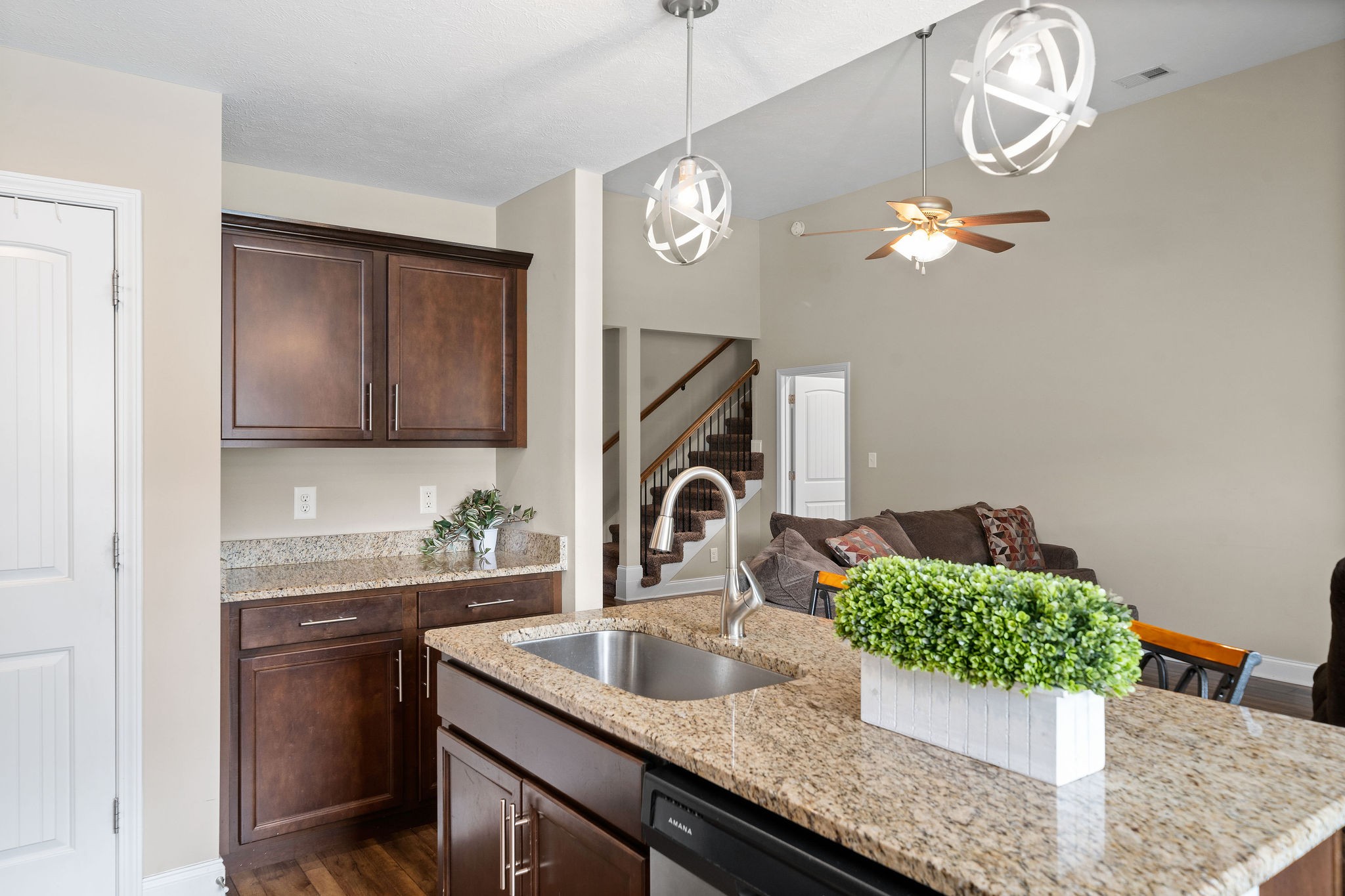 1708 Rains Road Clarksville, TN 37042 - Photo 12 of 28 Gallery Image 12