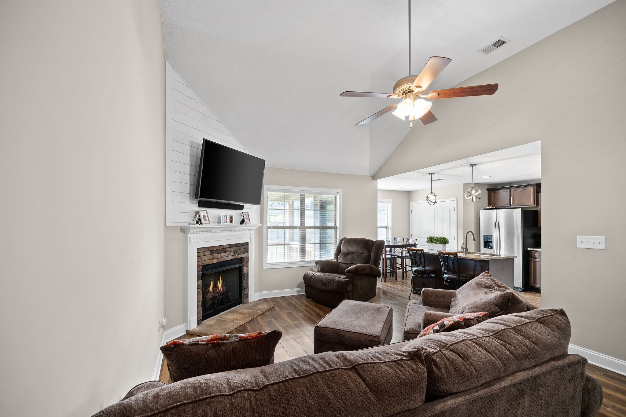 1708 Rains Road Clarksville, TN 37042 - Photo 6 of 28 Gallery Image 6