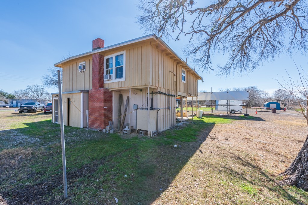 167 Buckeye Knoll Road George West, TX 78022 - Photo 27 of 40