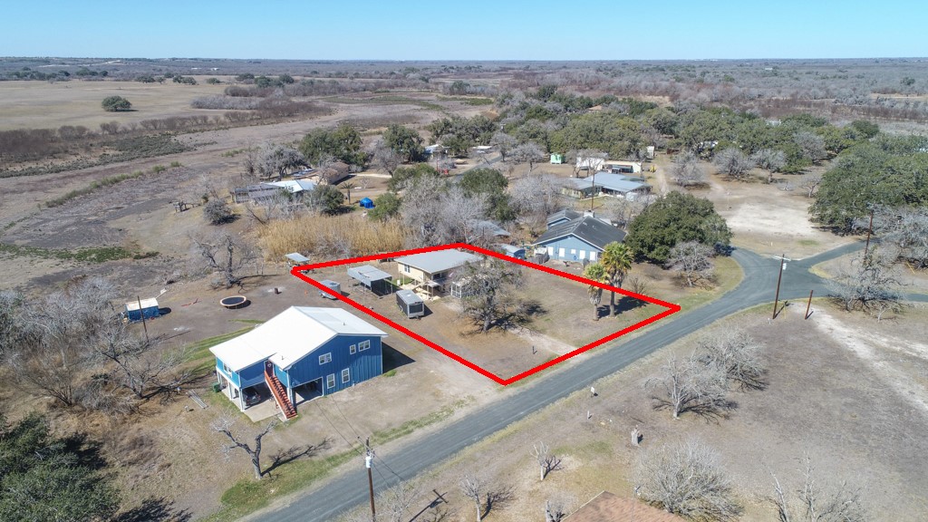 167 Buckeye Knoll Road George West, TX 78022 - Photo 33 of 40