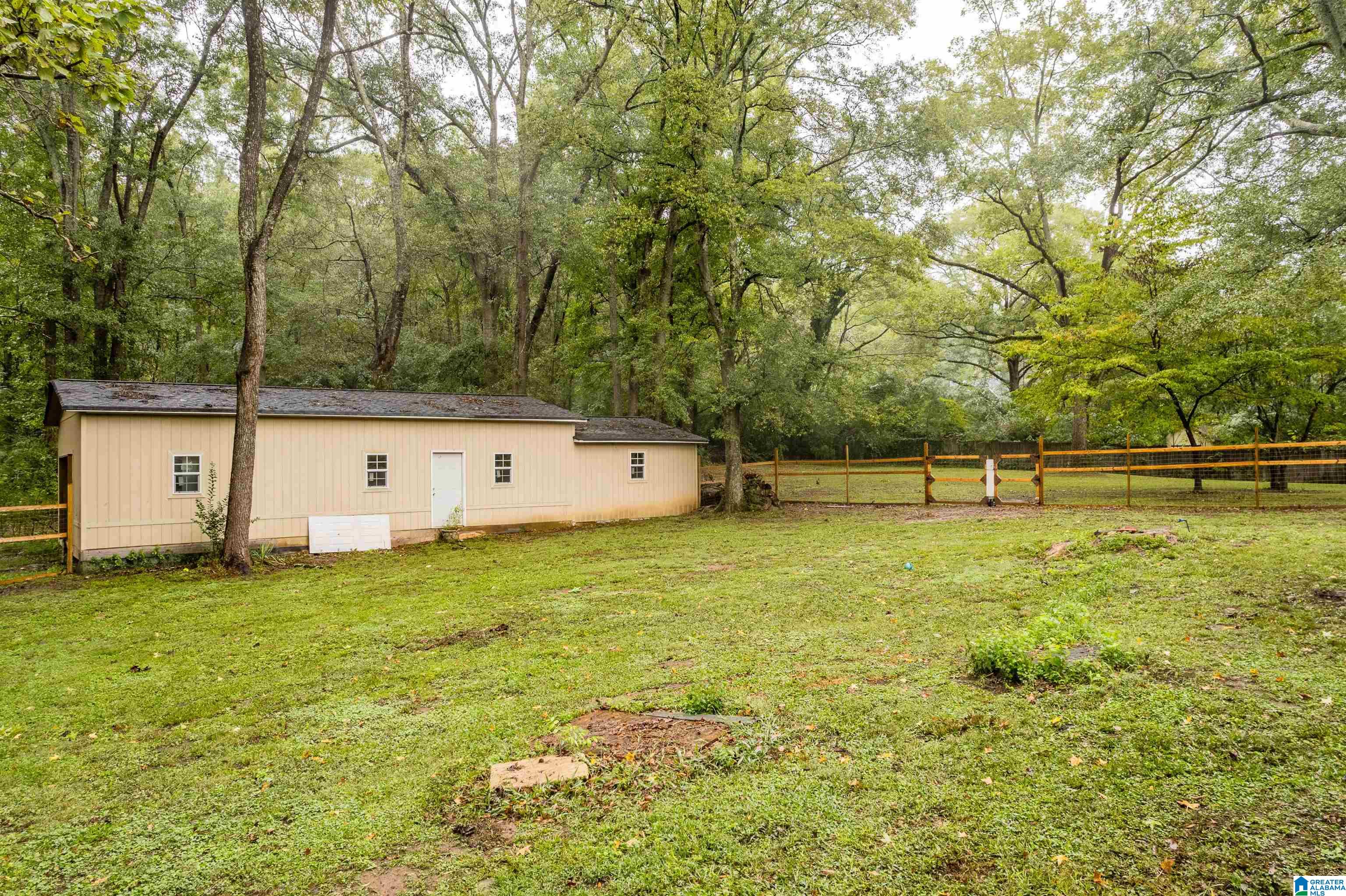 6850 Old Bradford Road Pinson, AL 35126 - Photo 31 of 36