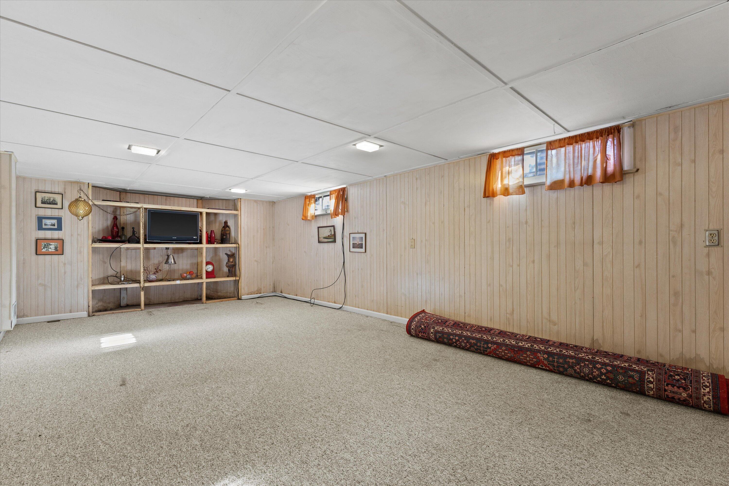 932 Kentucky Street Racine, WI 53405 - Photo 29 of 44 Basement