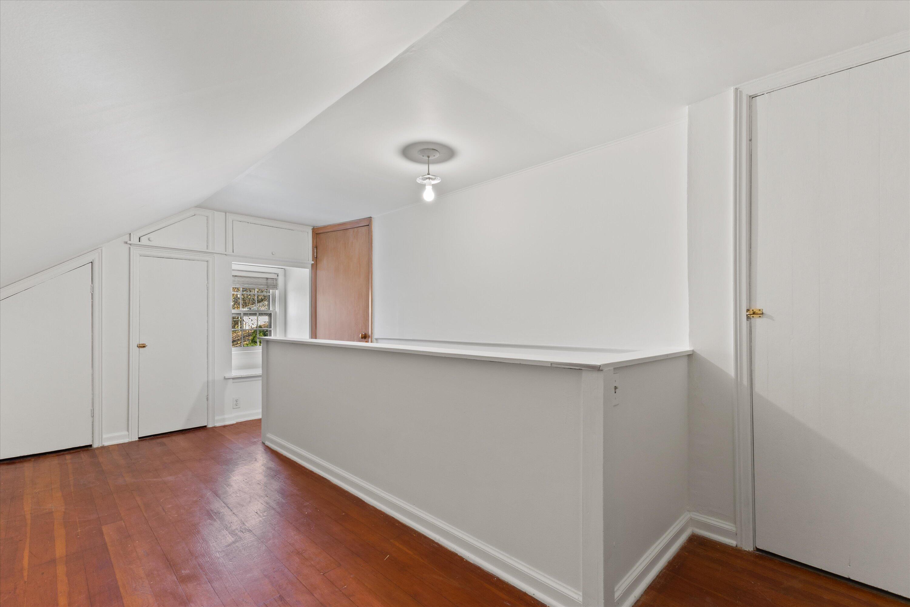 932 Kentucky Street Racine, WI 53405 - Photo 31 of 44 Bedroom 3