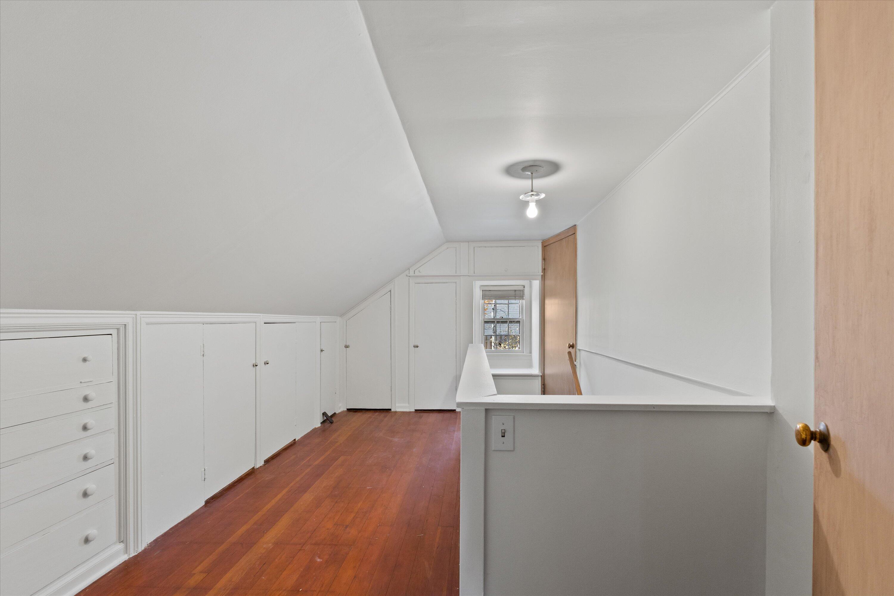 932 Kentucky Street Racine, WI 53405 - Photo 32 of 44 Upstairs Hallway