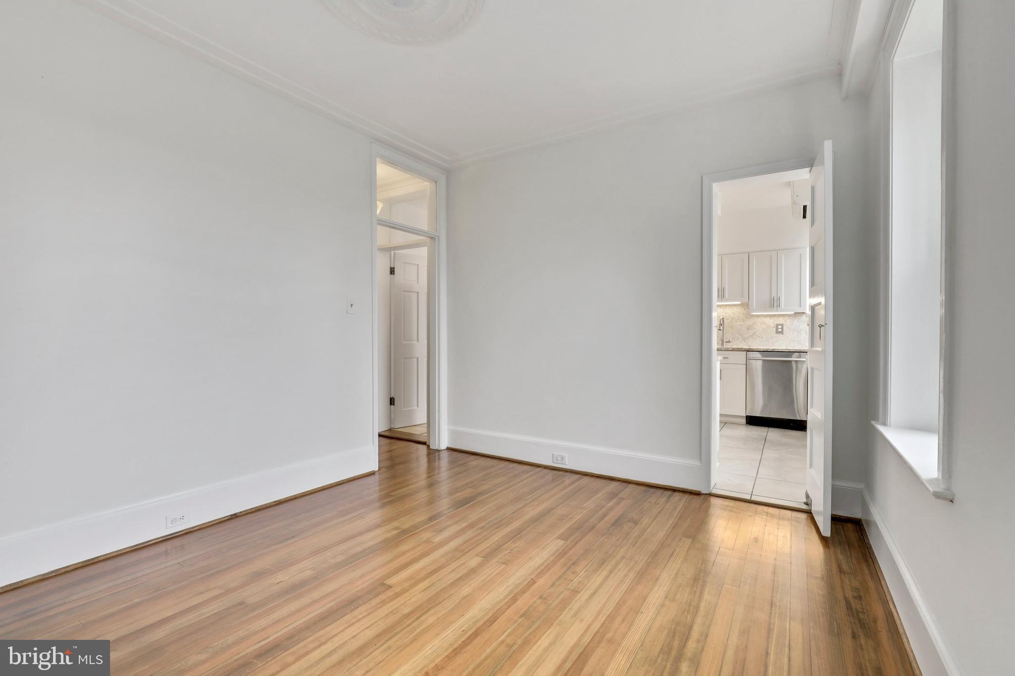 2022 Columbia Road Northwest, Unit 315 Washington, DC 20009 - Photo 18 of 37