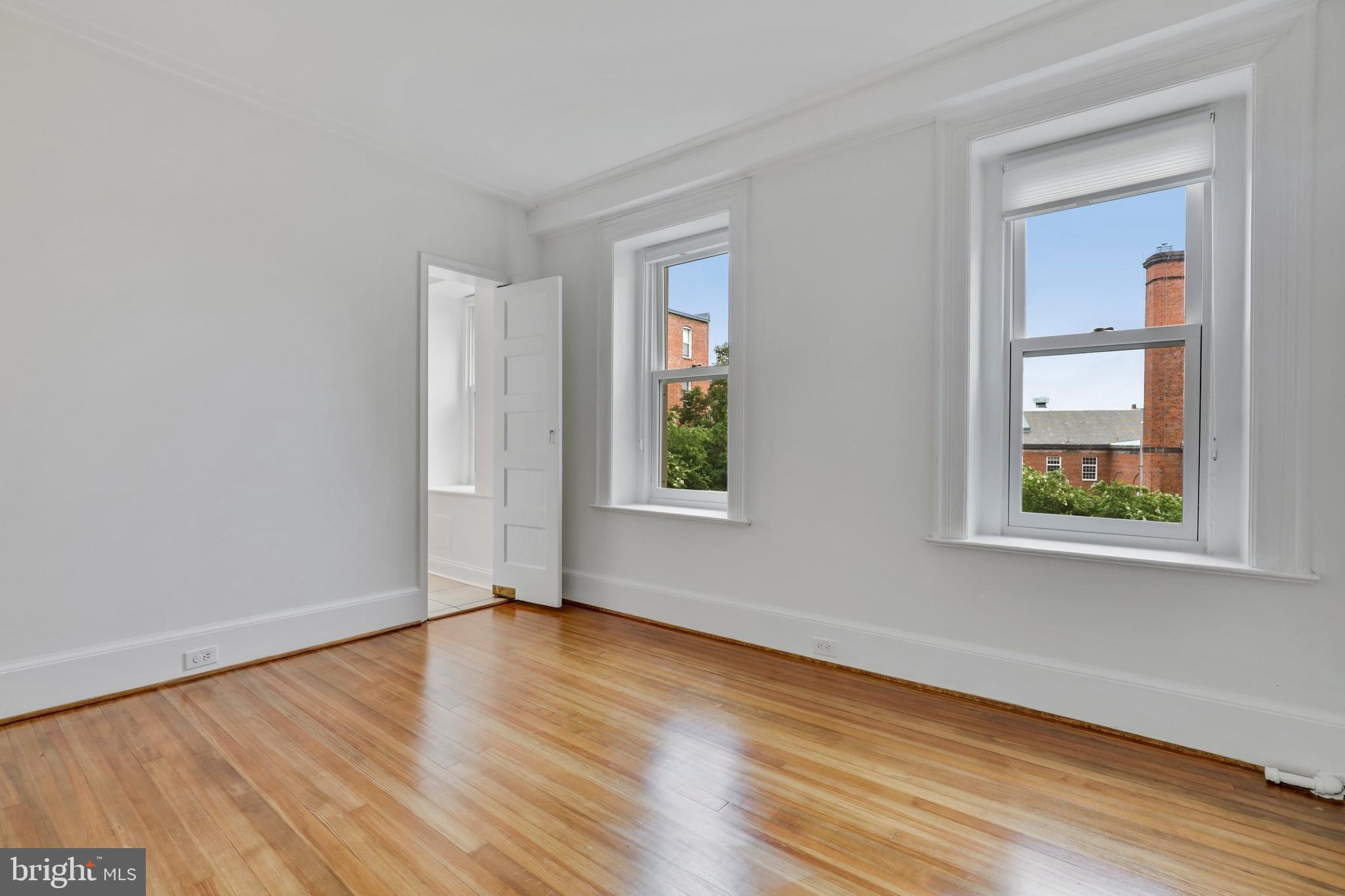 2022 Columbia Road Northwest, Unit 315 Washington, DC 20009 - Photo 19 of 37