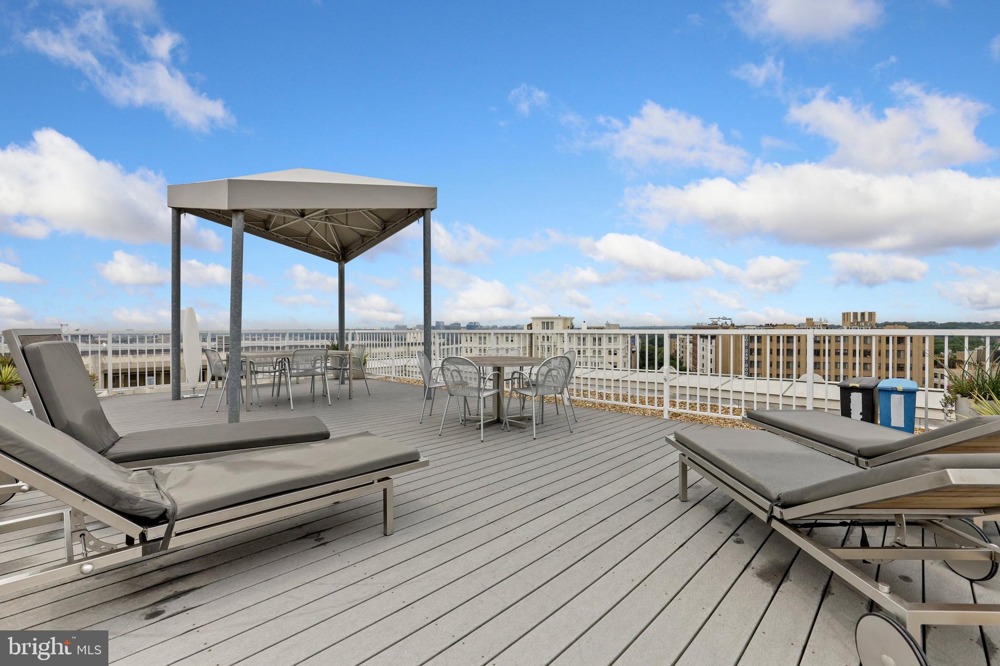 2022 Columbia Road Northwest, Unit 315 Washington, DC 20009 - Photo 30 of 37