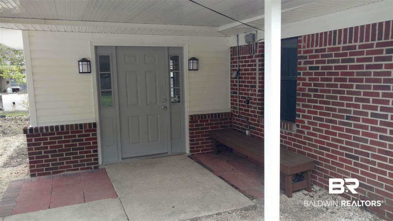 11826 Pioneer Road Theodore, AL 36582 - Photo 3 of 28