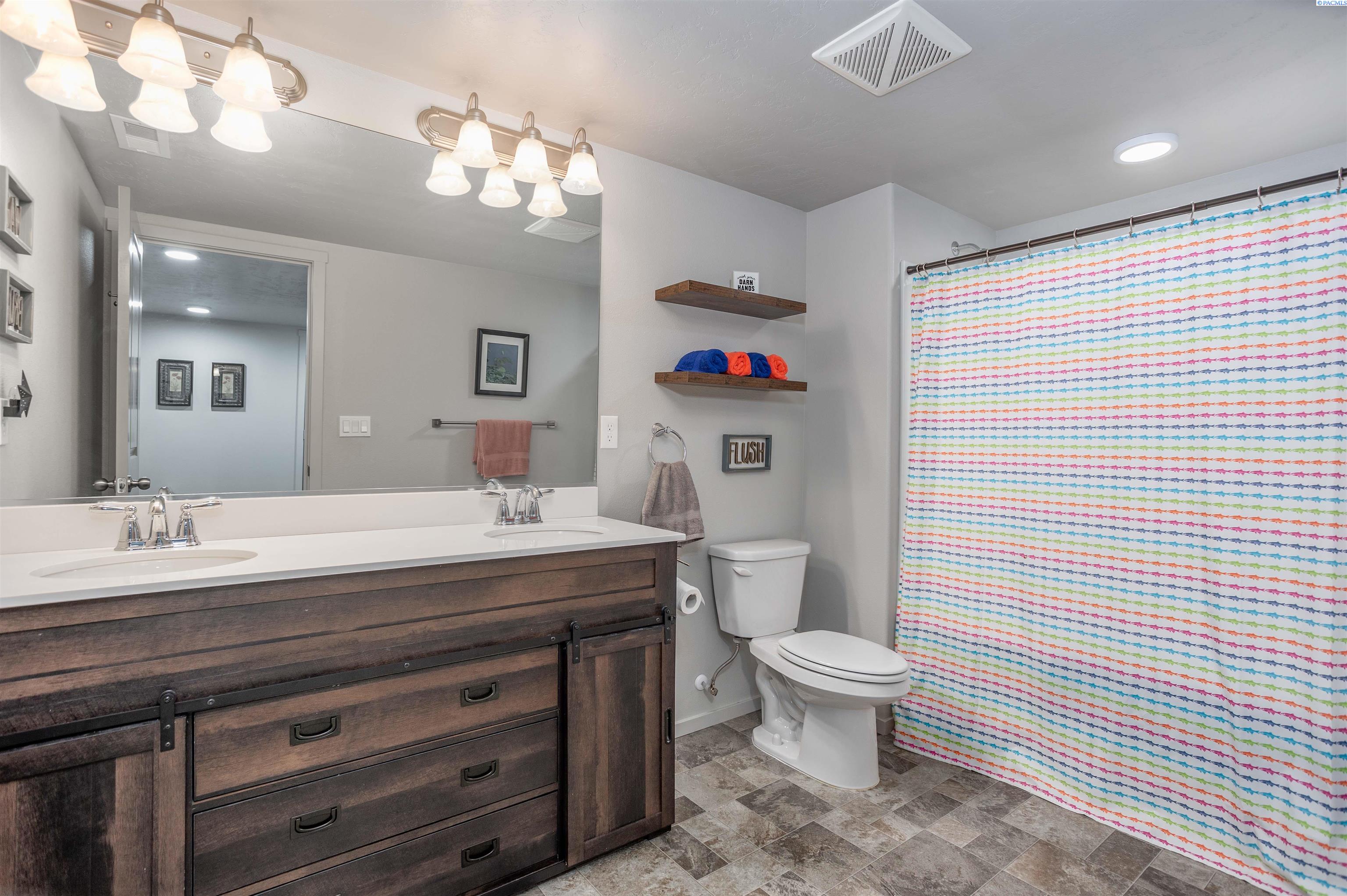 6002 Ramus Lane Pasco, WA 99301 - Photo 16 of 30 Gallery Image 16