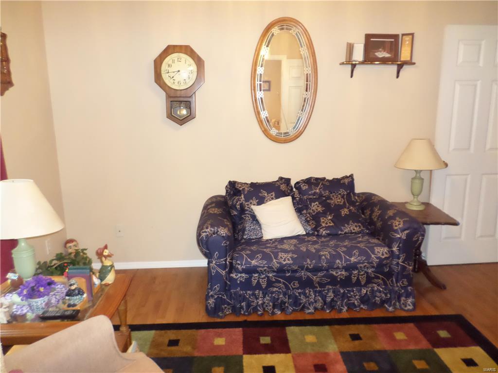 5016 Nicholas Ridge Drive St. Louis, MO 63129 - Photo 14 of 28 Gallery Image 14