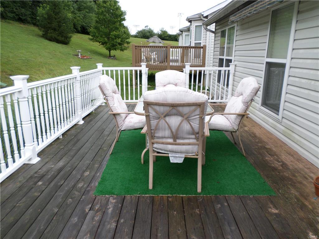 5016 Nicholas Ridge Drive St. Louis, MO 63129 - Photo 27 of 28 Gallery Image 27