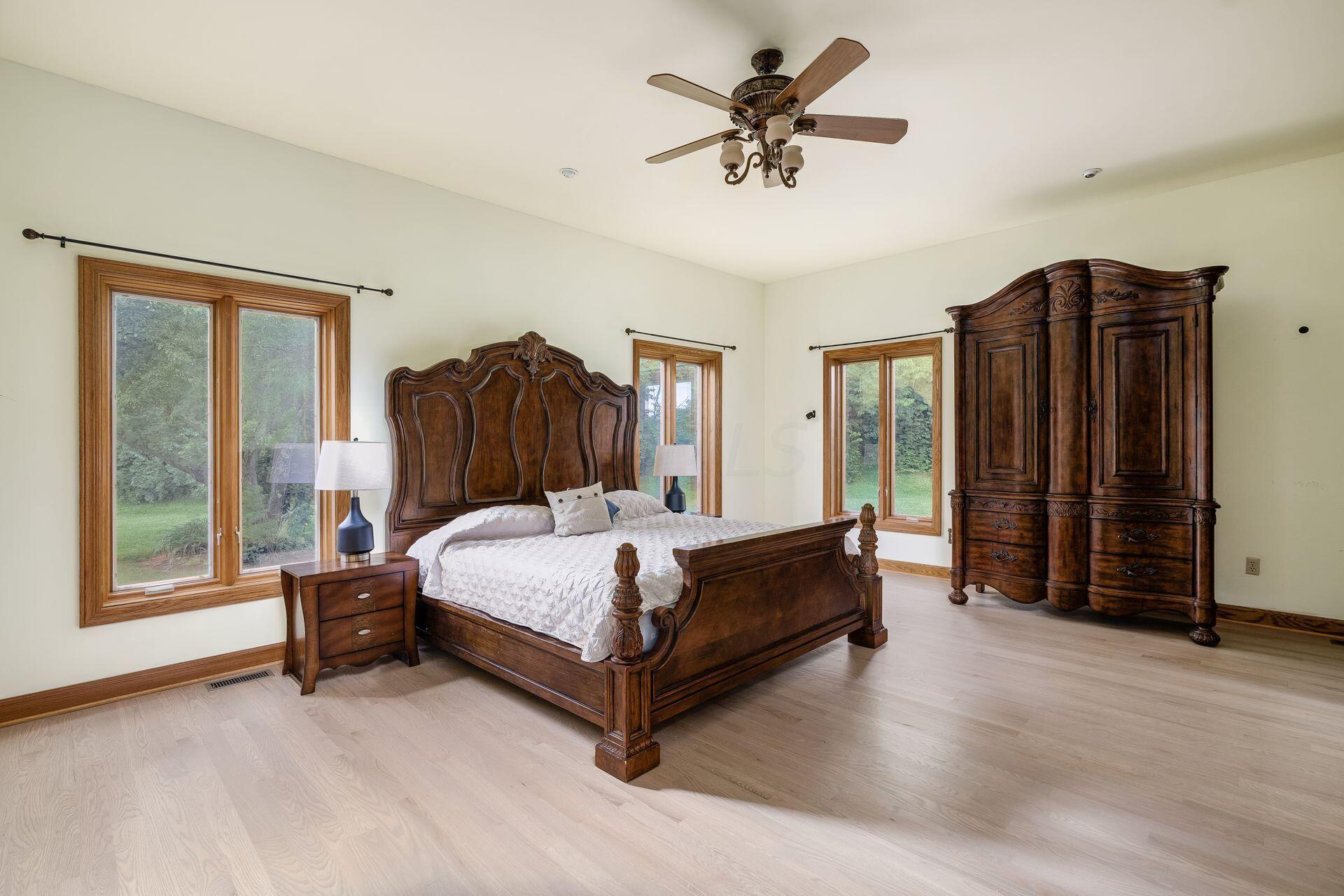 1422 Pontius Road Circleville, OH 43113 - Photo 40 of 74 First floor master bedroom
