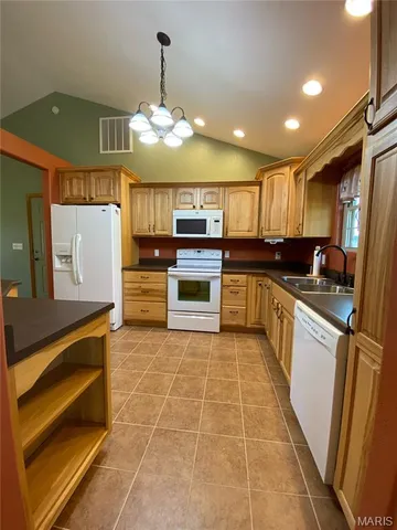 $1,200 | 15040 Bradley Lane, Marion, IL 62959