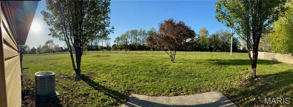 $1,200 | 15040 Bradley Lane, Marion, IL 62959