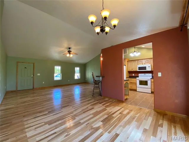 $1,200 | 15040 Bradley Lane, Marion, IL 62959