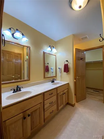 $1,200 | 15040 Bradley Lane, Marion, IL 62959