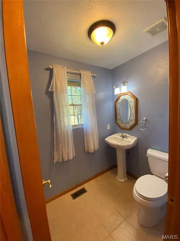 $1,200 | 15040 Bradley Lane, Marion, IL 62959