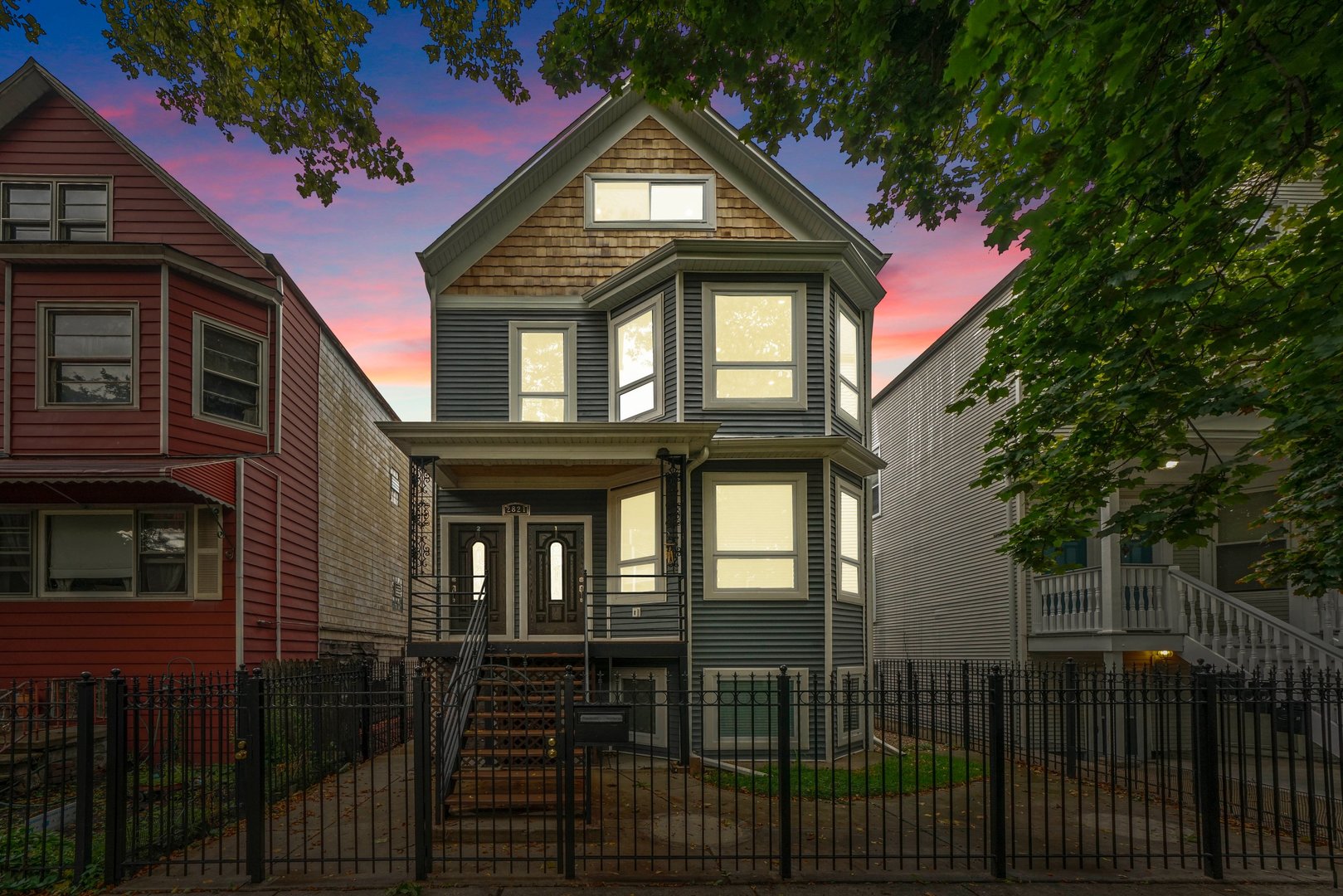 2821 North Springfield Avenue Chicago, IL 60618 - Photo 2 of 49