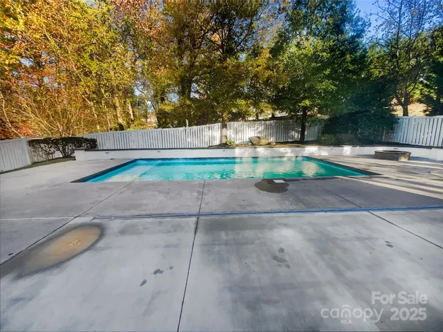 $669,000 | 244 Sycamore Creek Road, Fort Mill, SC 29708