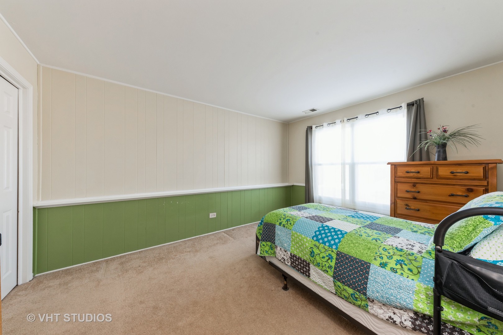 1310 Campbell Lane Hoffman Estates, IL 60169 - Photo 12 of 17