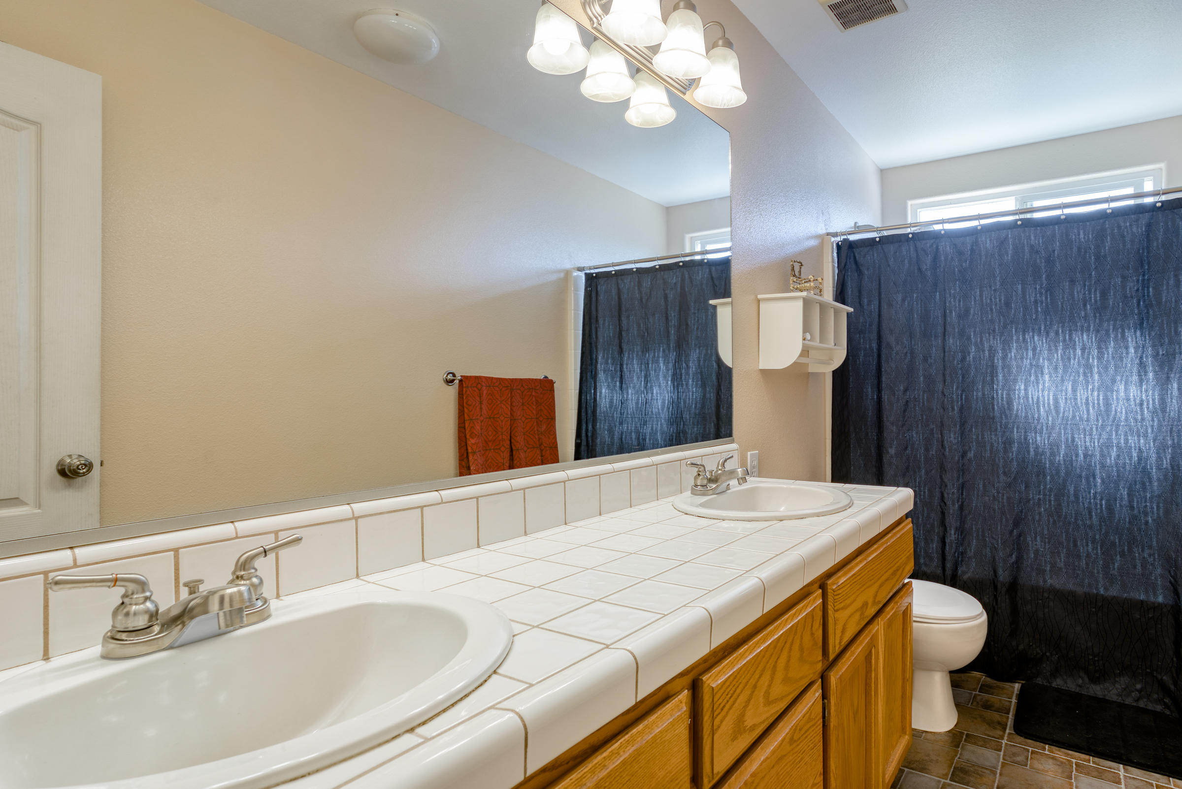 1933 Airstrip Road Redding, CA 96003 - Photo 15 of 38 _DSC9344