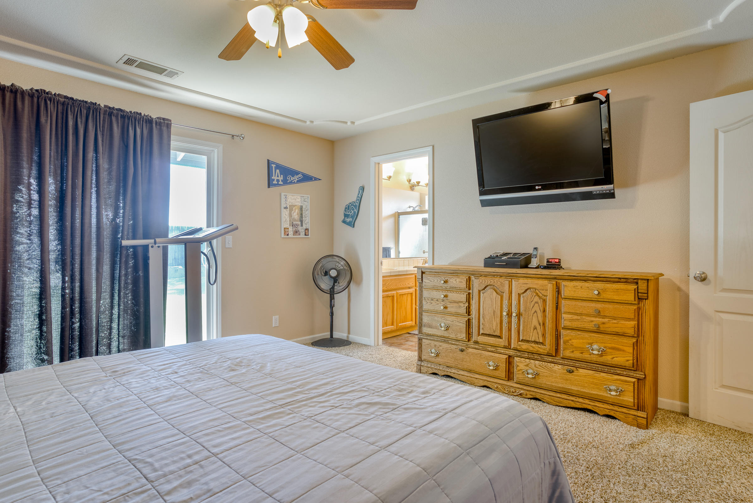 1933 Airstrip Road Redding, CA 96003 - Photo 18 of 38 _DSC9359