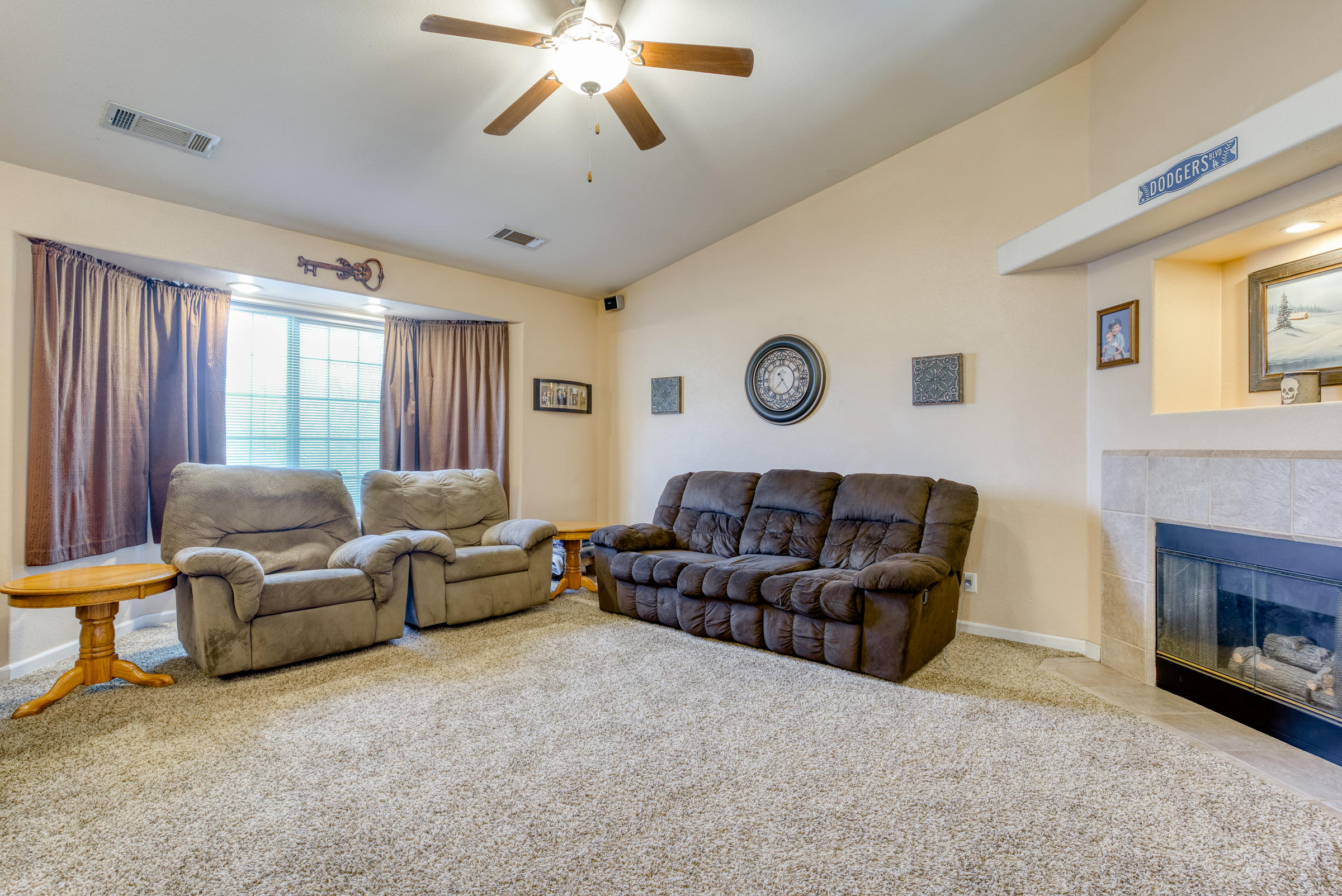 1933 Airstrip Road Redding, CA 96003 - Photo 3 of 38 _DSC9264