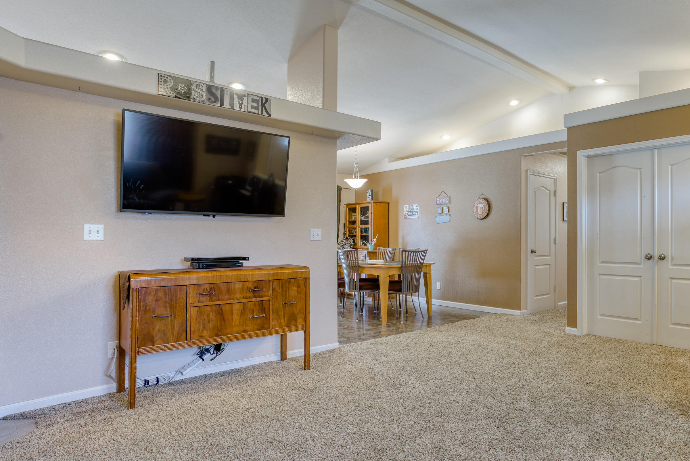 1933 Airstrip Road Redding, CA 96003 - Photo 6 of 38 _DSC9279