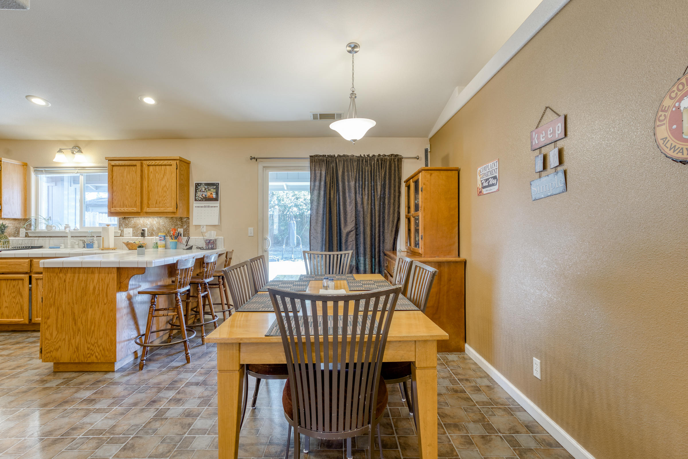 1933 Airstrip Road Redding, CA 96003 - Photo 7 of 38 _DSC9299