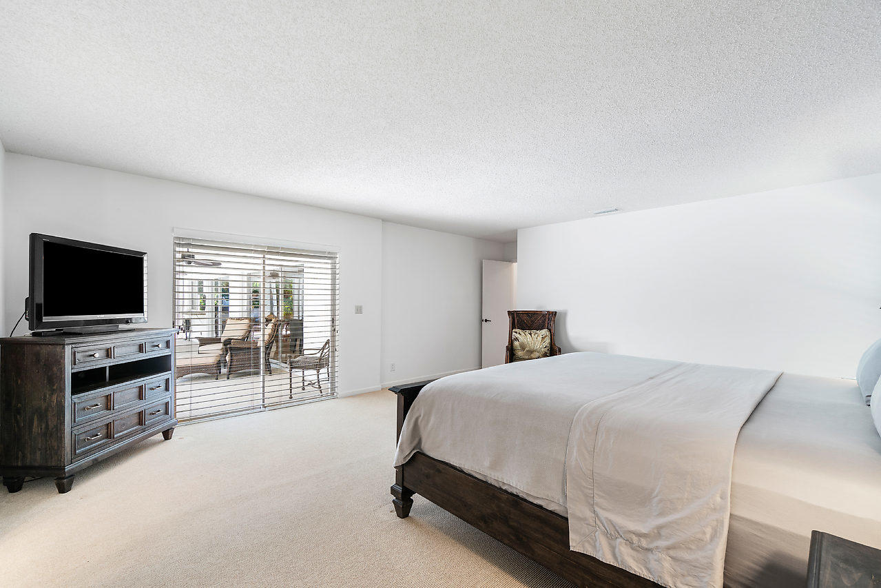 1921 Northwest 25th Street Boca Raton, FL 33431 - Photo 17 of 42 021-1921NW25thSt-BocaRaton-FL-small