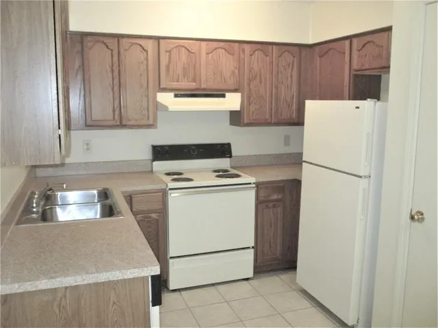 $1,295 | 4208 Belvedere Street, Unit B, Metairie, LA 70001