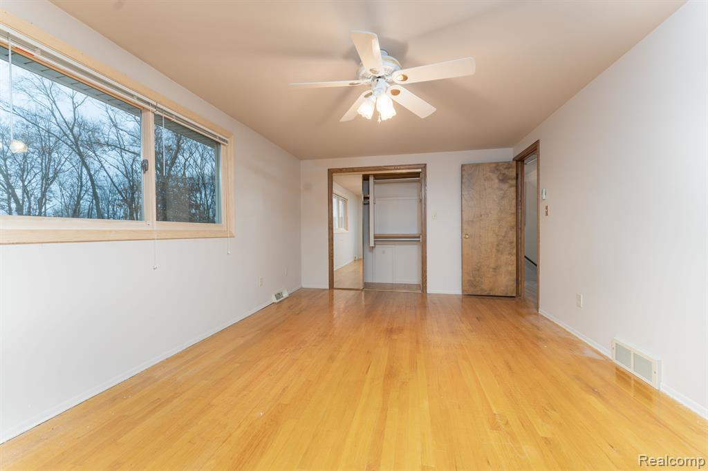 3011 Hunter Road Brighton, MI 48114 - Photo 19 of 30