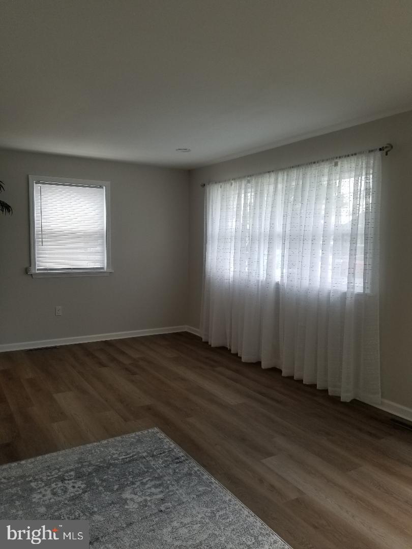452 Dewey Road Bellmawr, NJ 08031 - Photo 2 of 16
