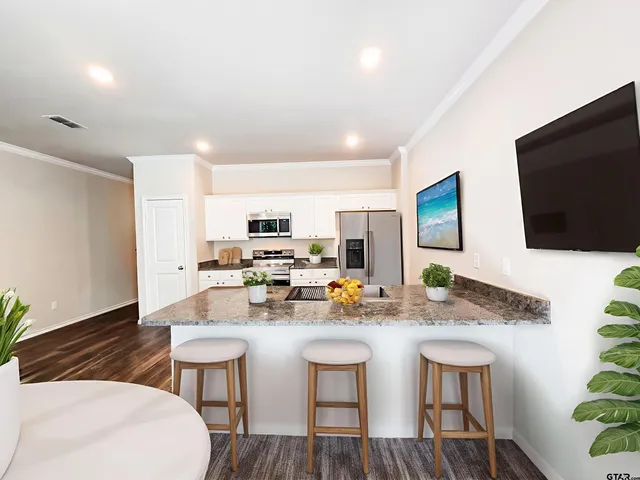 $299,990 | 1536 Shug Lane, Lindale, TX 75771