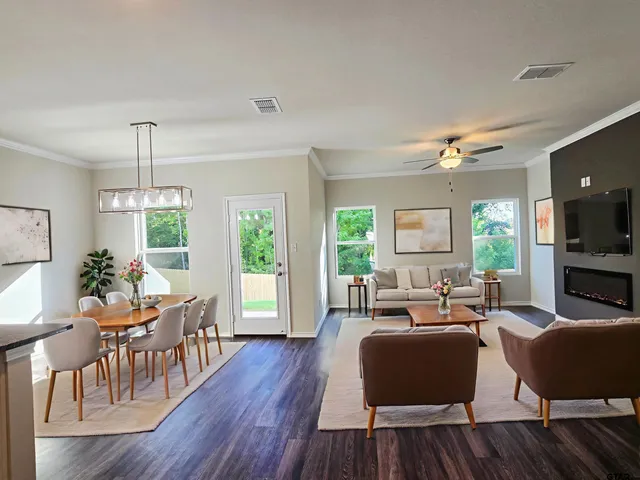 $299,990 | 1536 Shug Lane, Lindale, TX 75771