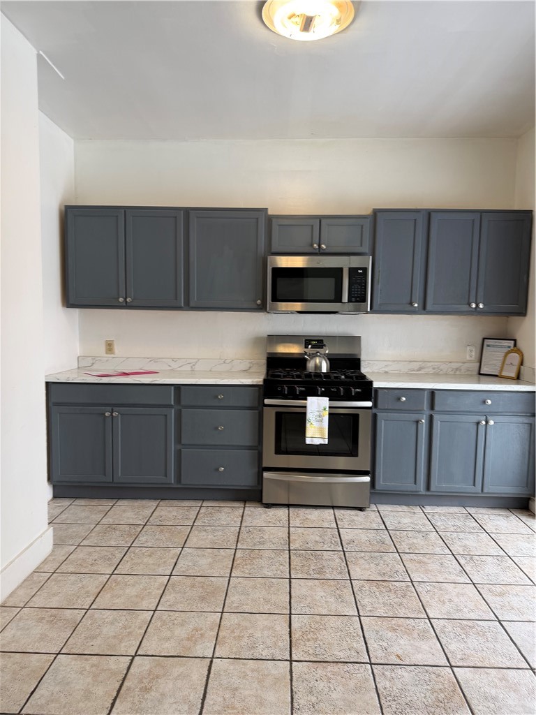 200 Albemarle Street Rochester, NY 14613 - Photo 3 of 16