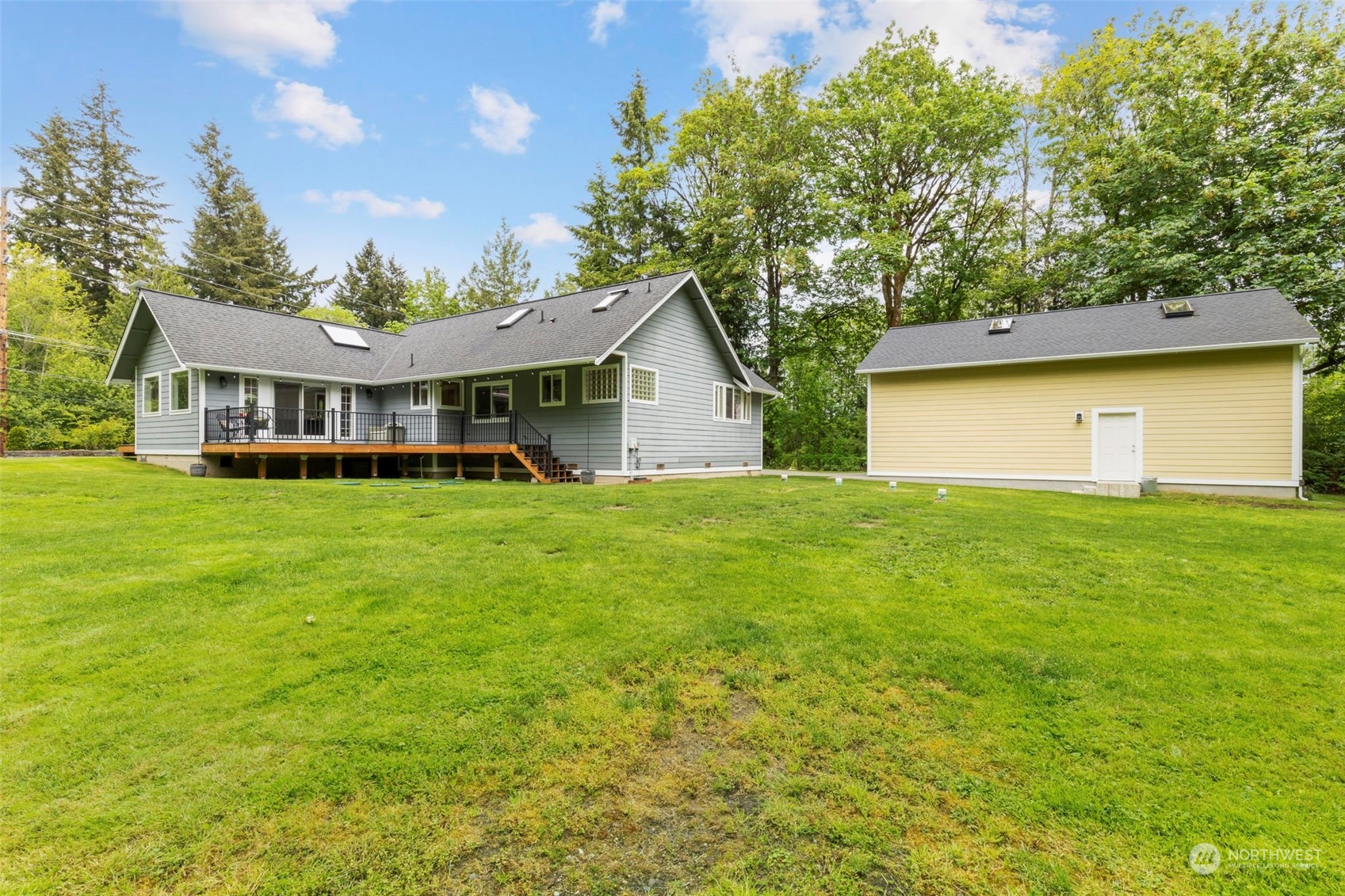5786 East Collins Road Port Orchard, WA 98366 - Photo 27 of 34 Gallery Image 27