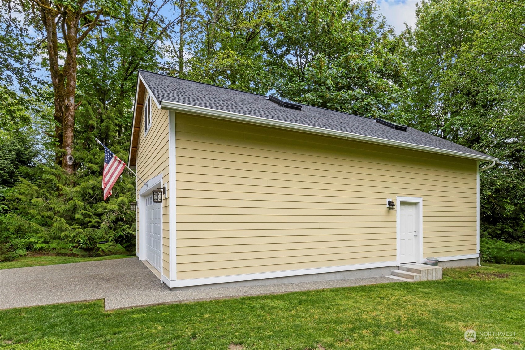 5786 East Collins Road Port Orchard, WA 98366 - Photo 28 of 34 Gallery Image 28