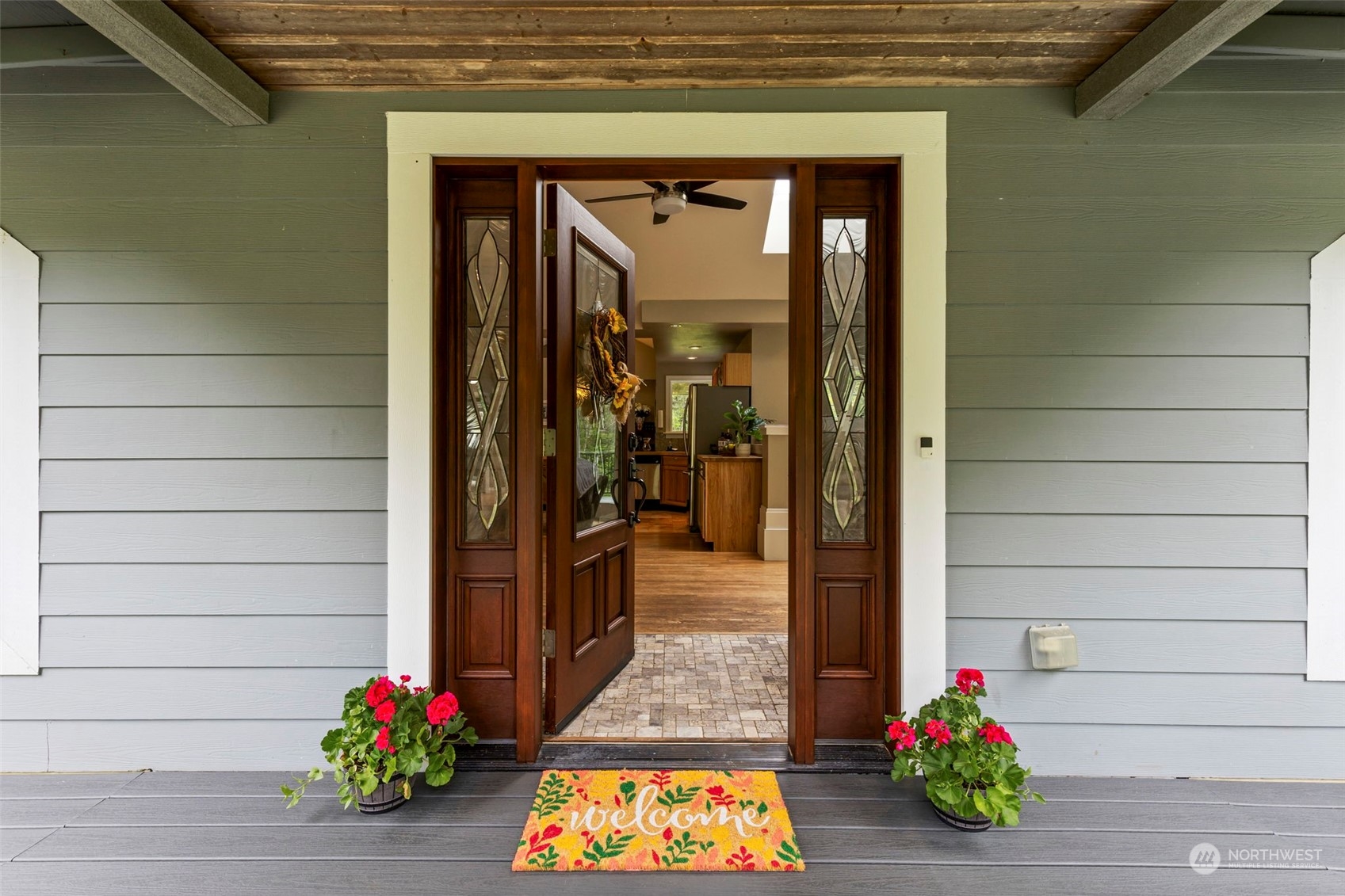 5786 East Collins Road Port Orchard, WA 98366 - Photo 7 of 34 Gallery Image 7