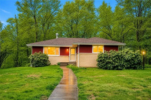 $235,000 | 194 Woodridge Drive, Beaver, PA 15009
