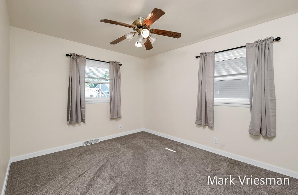 3125 Coolidge Road Muskegon, MI 49441 - Photo 25 of 46 3125CoolidgeRd-24LoRes