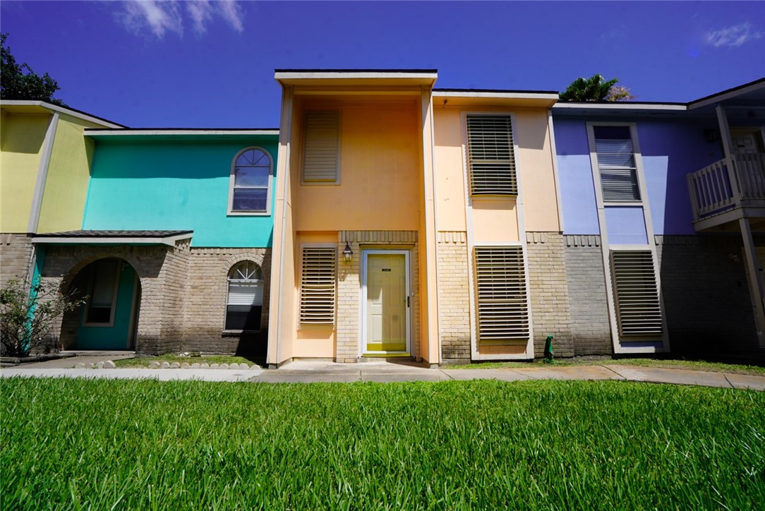 6702 Everhart Road, Unit E102 Corpus Christi, TX 78413 - Photo 1 of 19