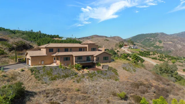 $2,499,000 | 3034 Mountain View Drive, Escondido, CA 92027