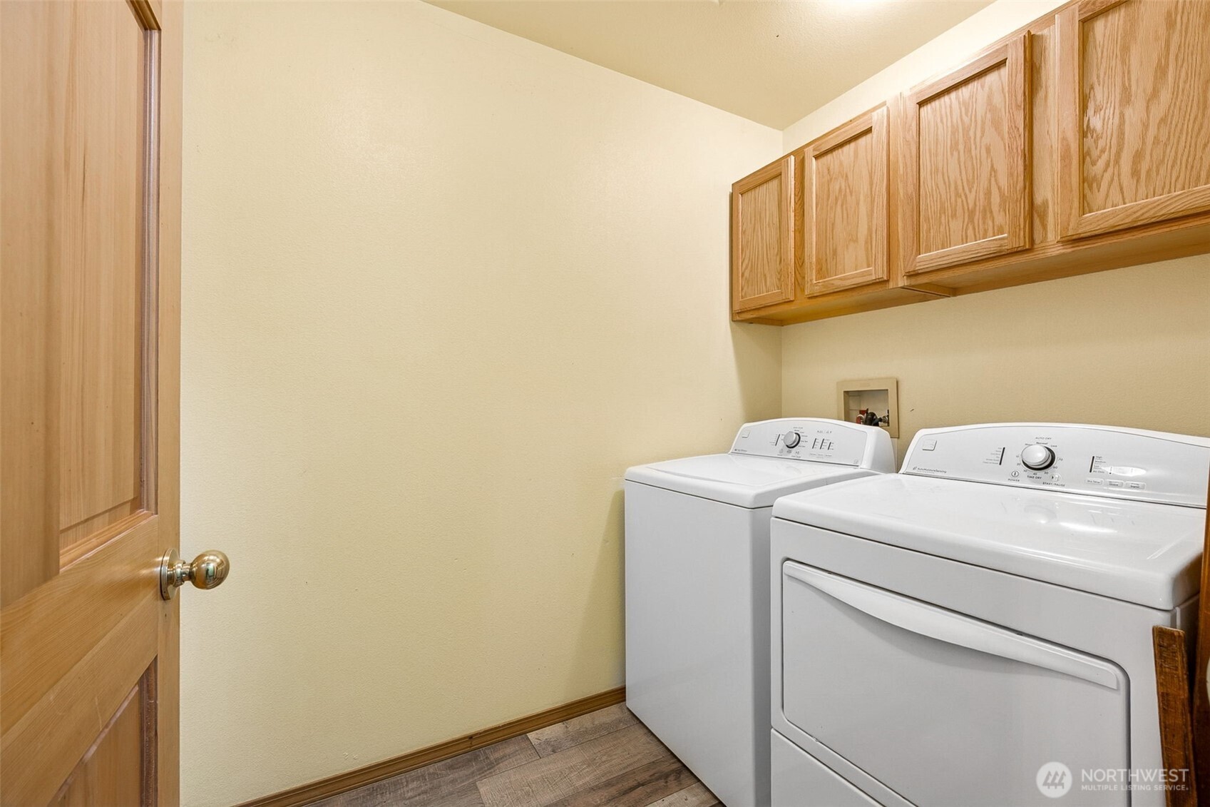 7510 191st Avenue Southwest Rochester, WA 98579 - Photo 19 of 28 a utility room with dryer and washer